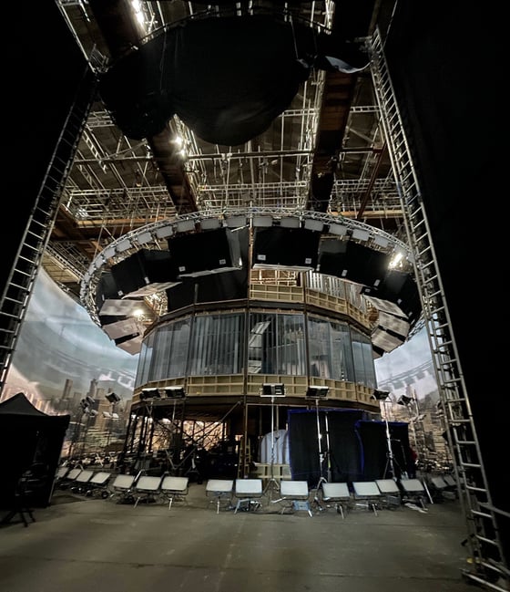 A large removable section allows easy access to the BT Tower set during construction, rigging and lighting.