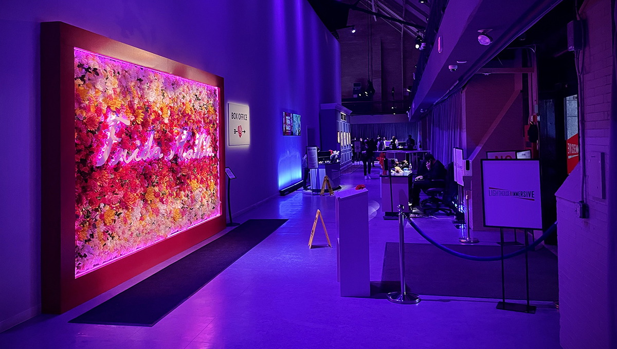 OPTI-SCULPT lenses create smooth & even lobby lighting for "Immersive Van Gogh" Boston.